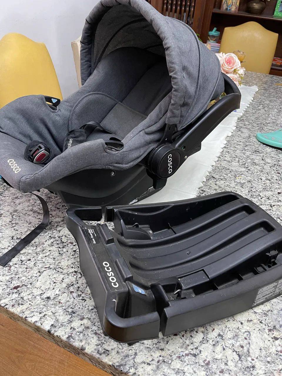 Bebê Conforto Cosco Guardian com base - Foto 5