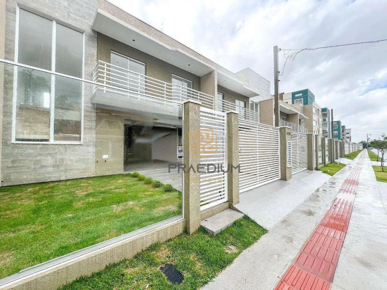 Sobrado Novo à venda- Cidade Jardim - São José dos Pinhais/PR