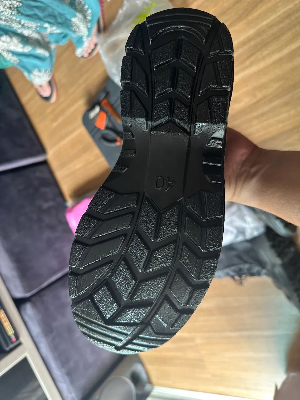 Bota bico de ferro para trabalho - Foto 2