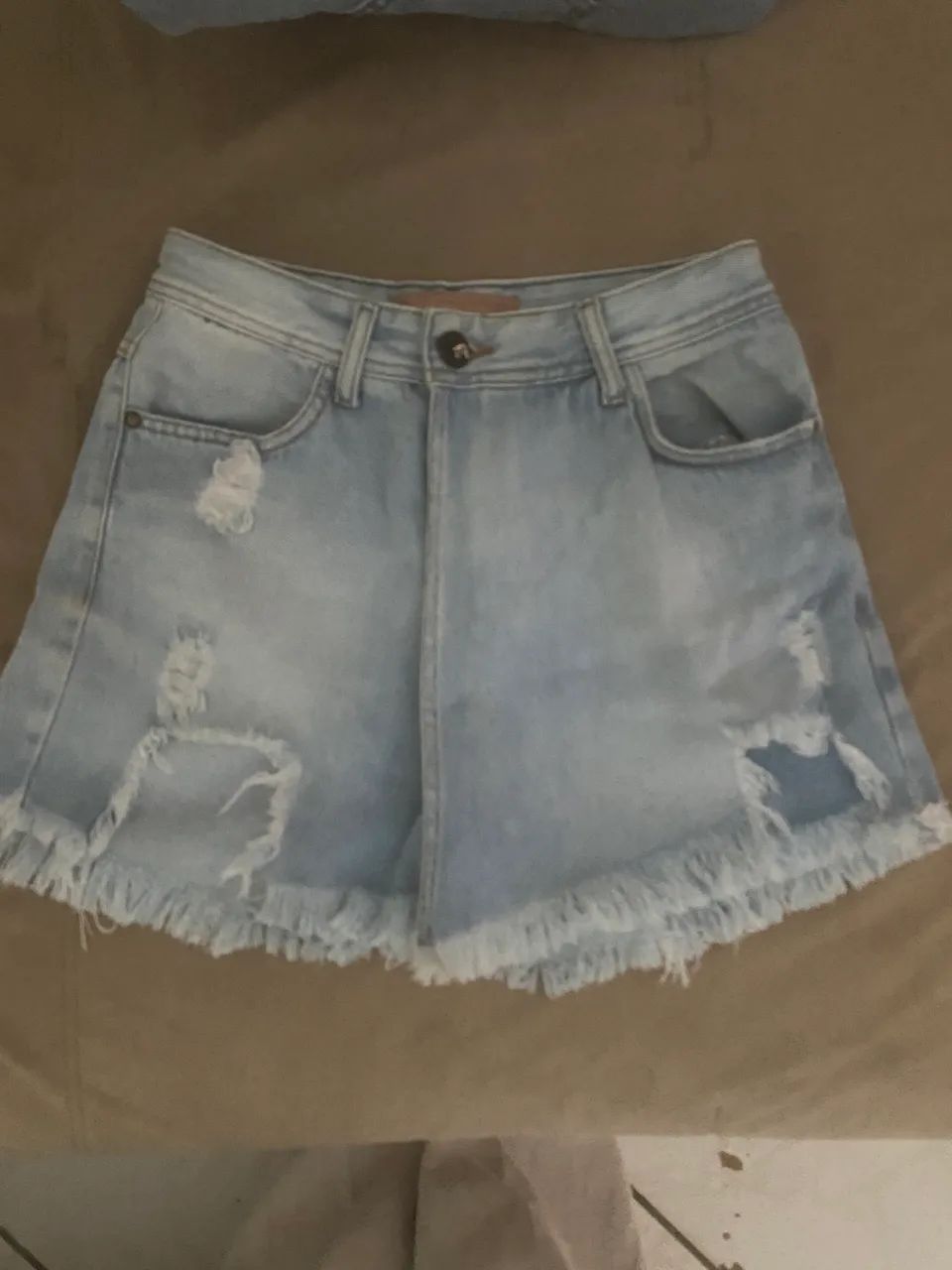 Vende - se short saia 
