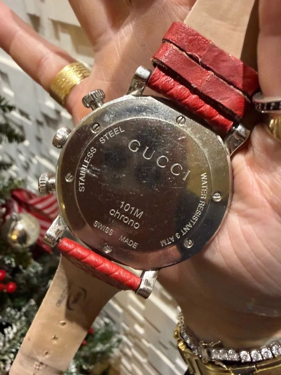 Relógio Gucci original Crevejado com diamantes ?