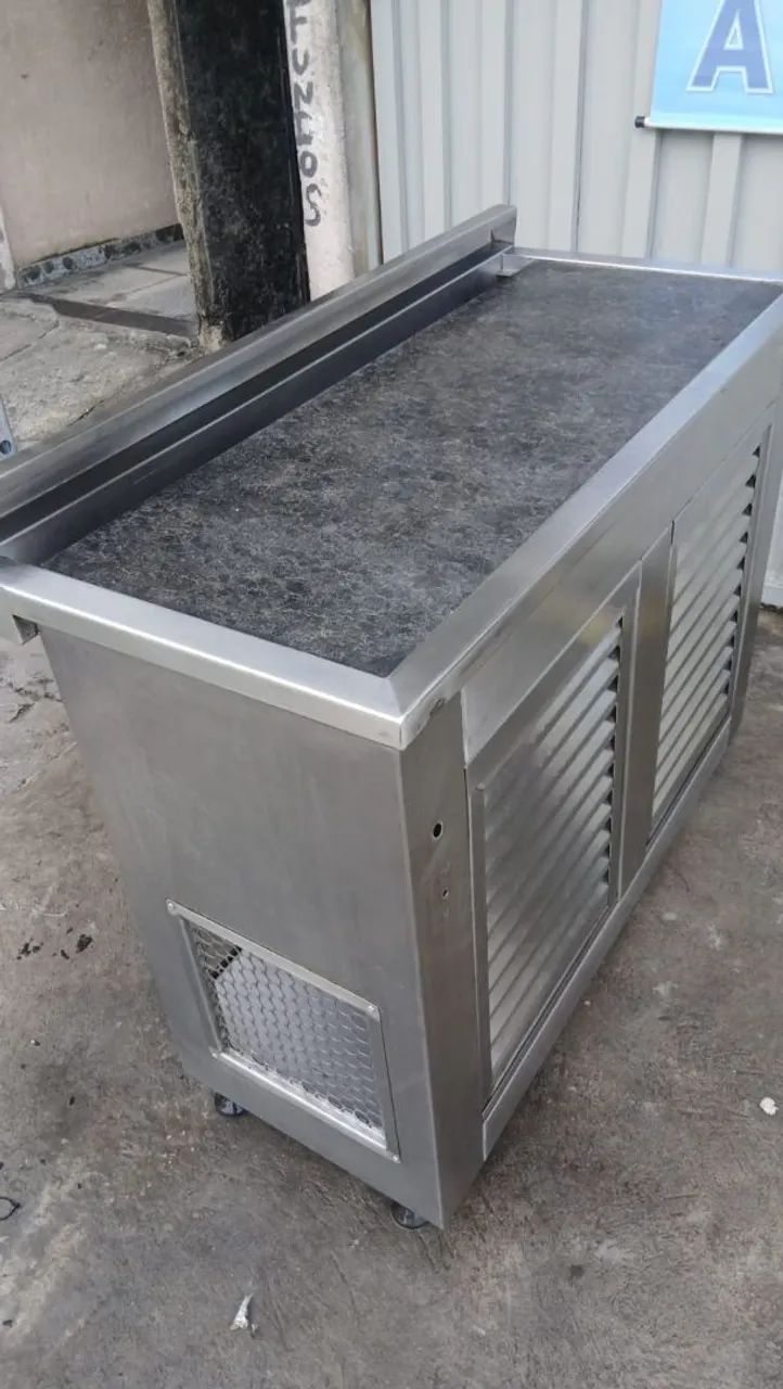 Vendo bancada de inox com pedra de mármore em ótimo estado. - Foto 4
