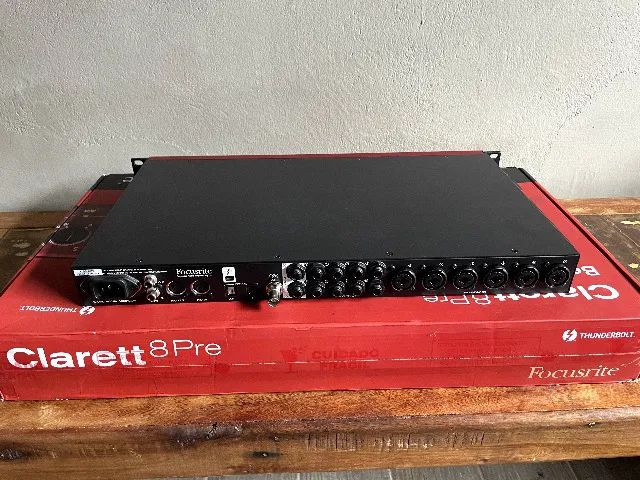 Interface de áudio Focusrite Clarett 8pre - Thunderbolt - Foto 2