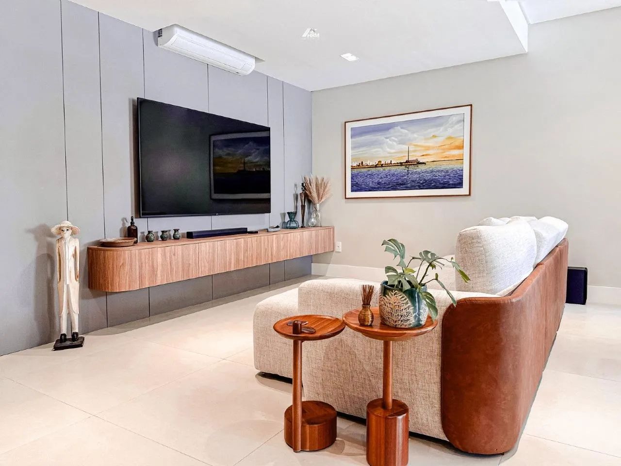 Apartamento Moderno com Rooftop, Jacuzzi e Alto Padrão de Acabamento