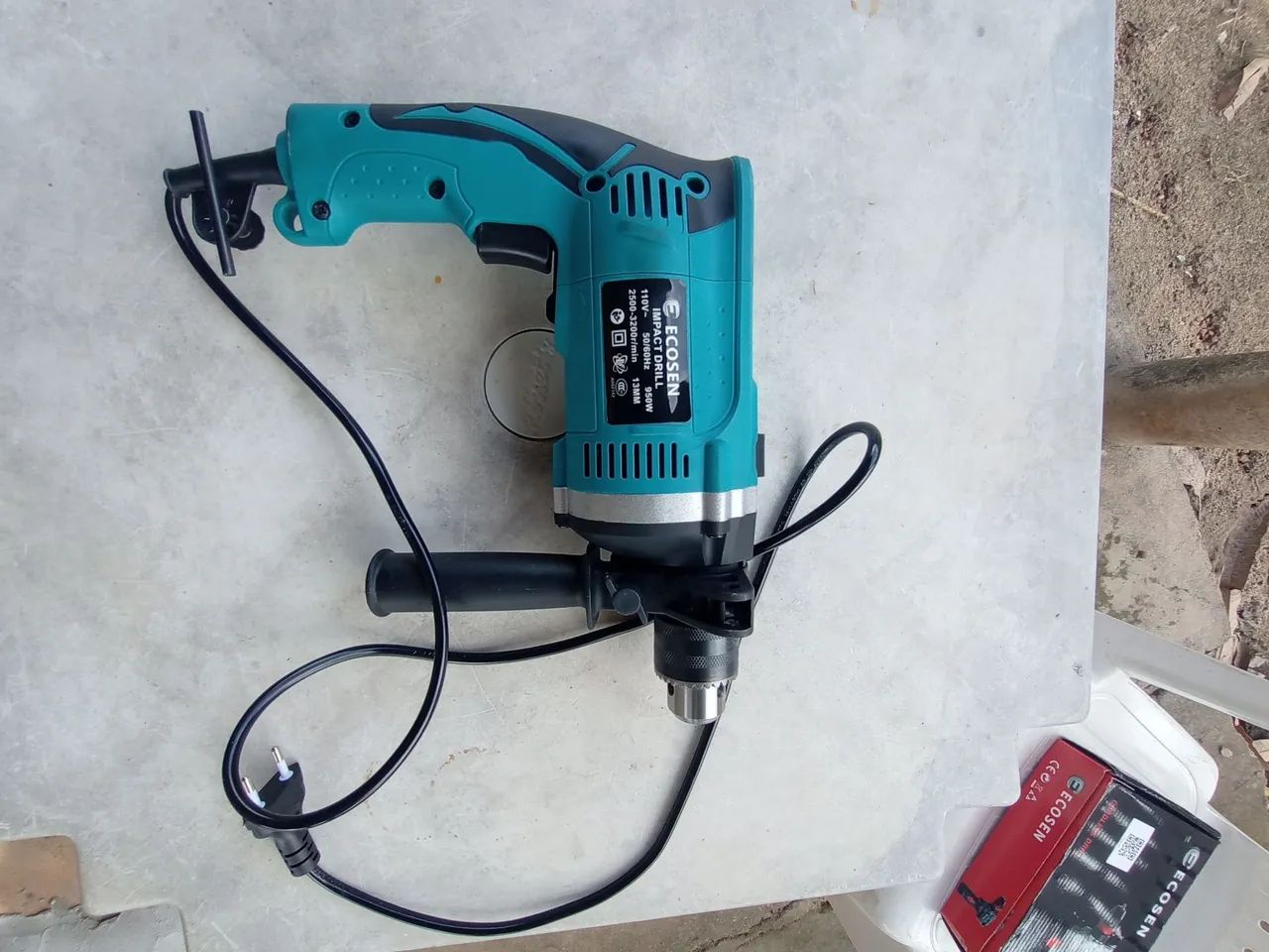 Vendo Furadeira ecosem 950W nova. * chama - Foto 3