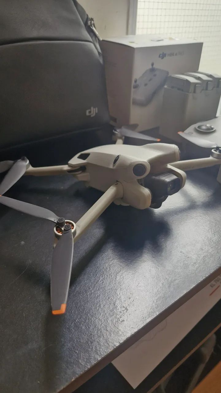 Drone Mini 4 Pro Combo Fly More - Foto 2