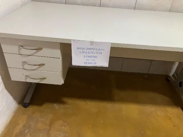 Mesa de escritório 3 gavetas 