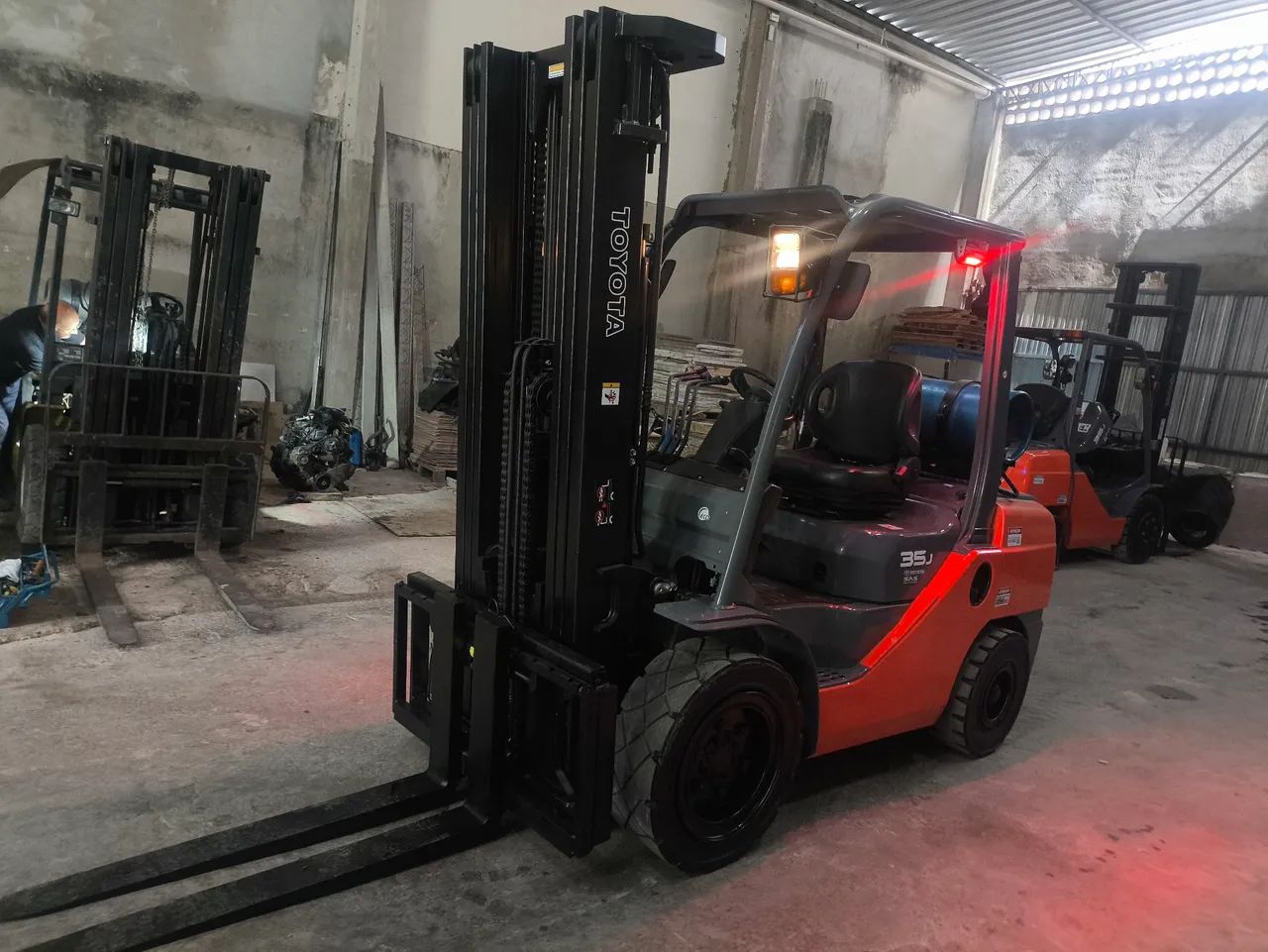Empilhadeira Toyota 35j  - Foto 6