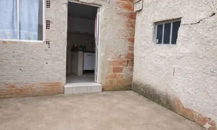 Vendo duas casas no mesmo terreno - Foto 3