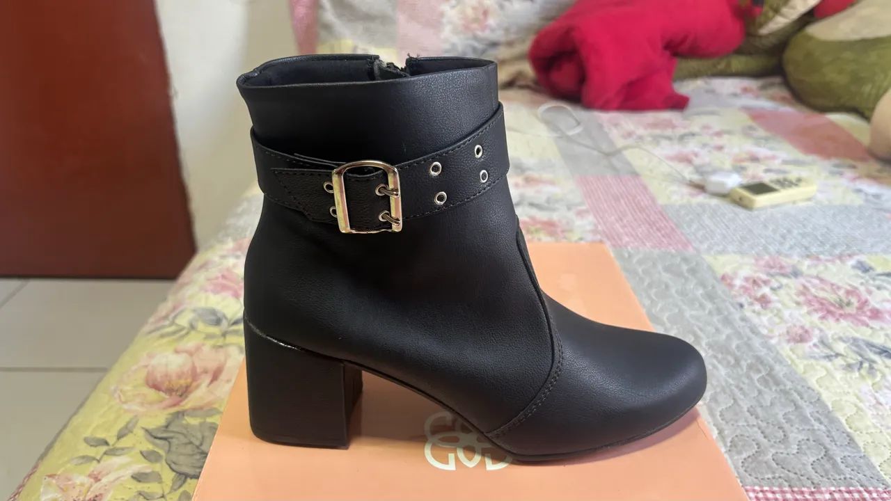 Vende-se bota - Foto 2