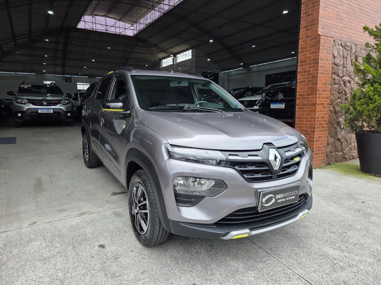 Renault Kwid OUTSIDER 1.0 Flex 12V 5p Mec., foto 3 de 8