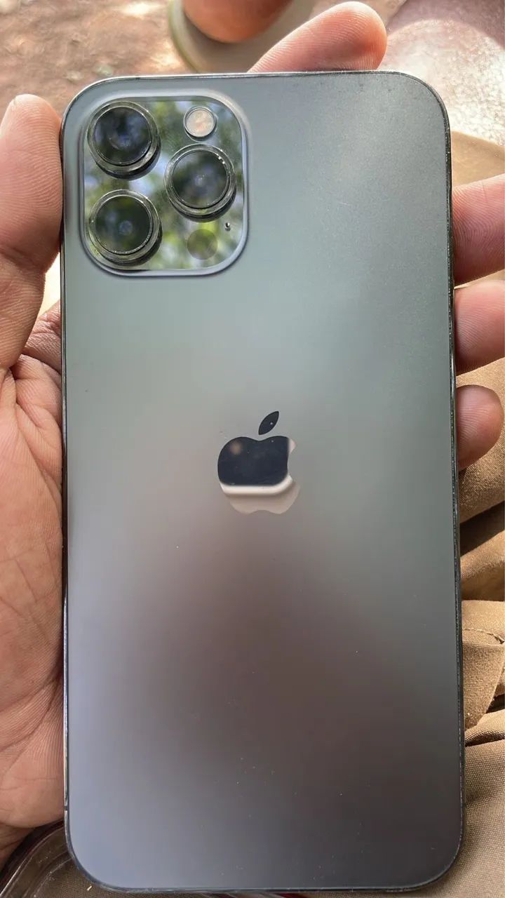 Vendo ou troco iPhone 12 Pro Max  - Foto 2
