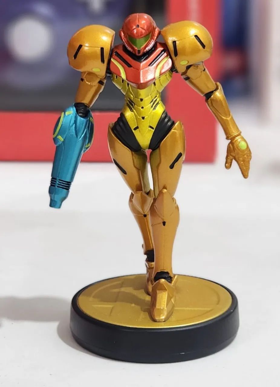 Amiibo Metroid em Pé