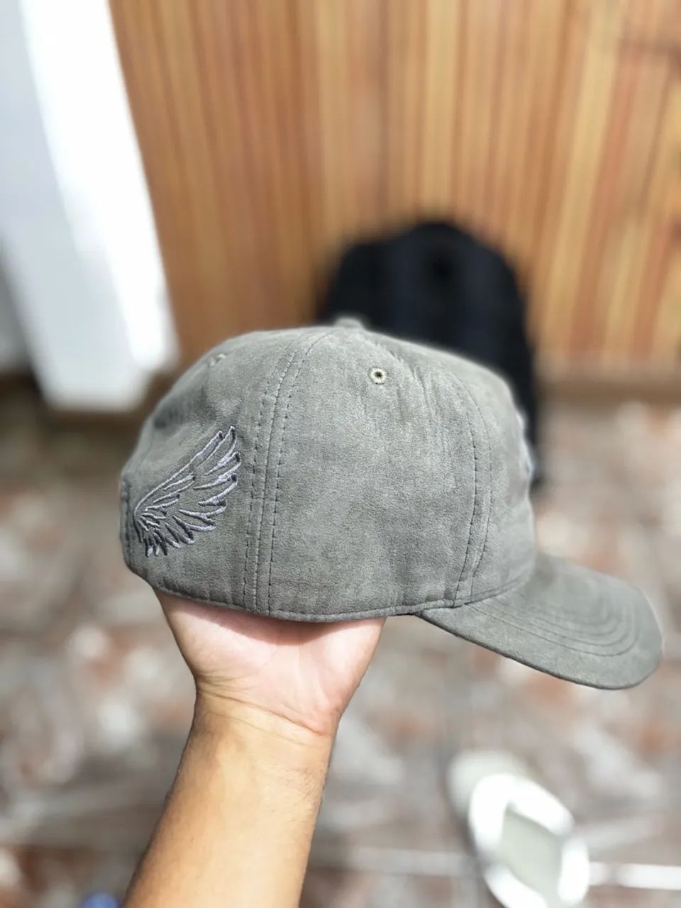 Boné BLCK Cinza Estilo Camurça - Bordado Frontal - Foto 2