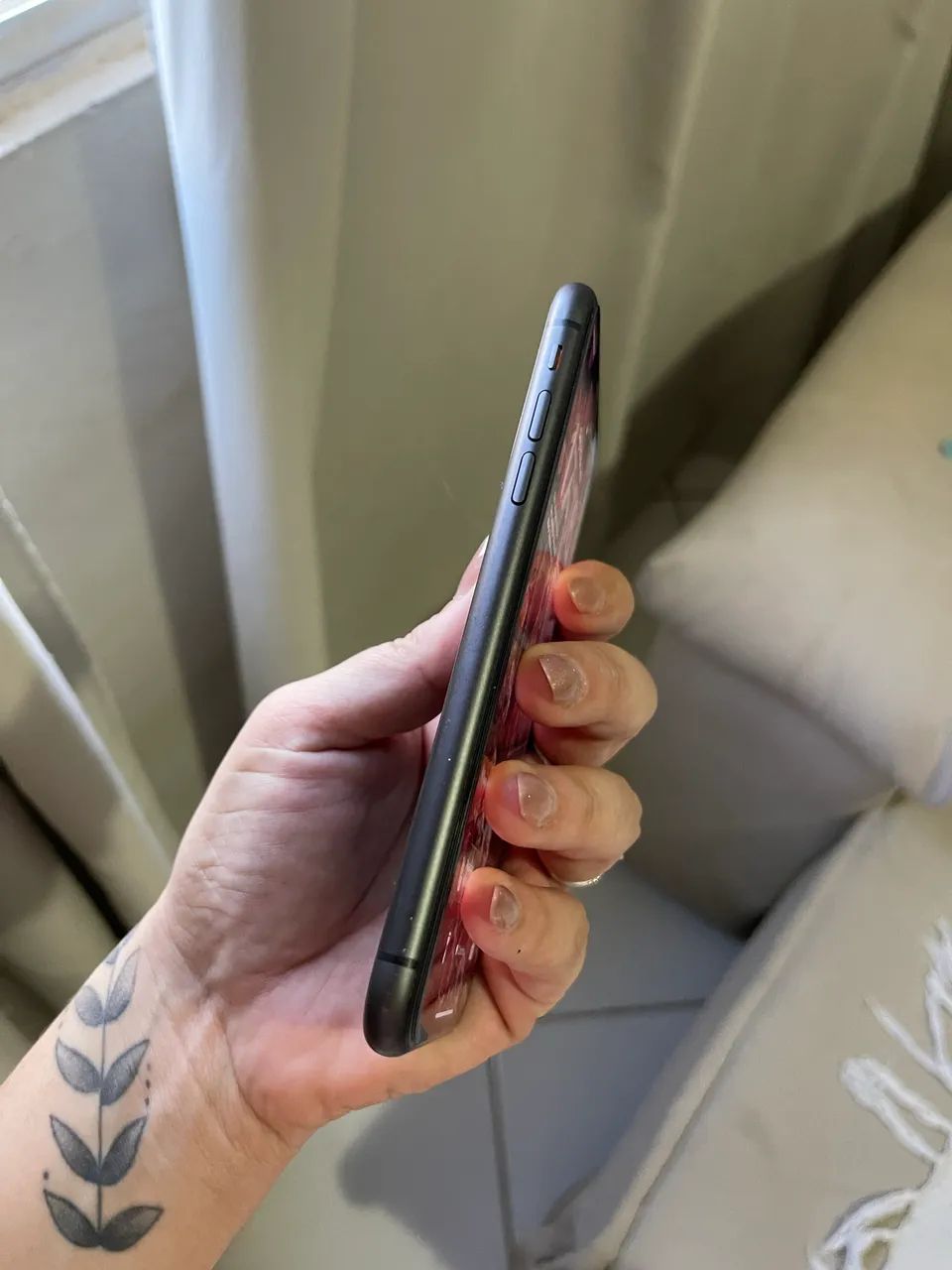 Vendo iPhone 11 em excelente estado  - Foto 3