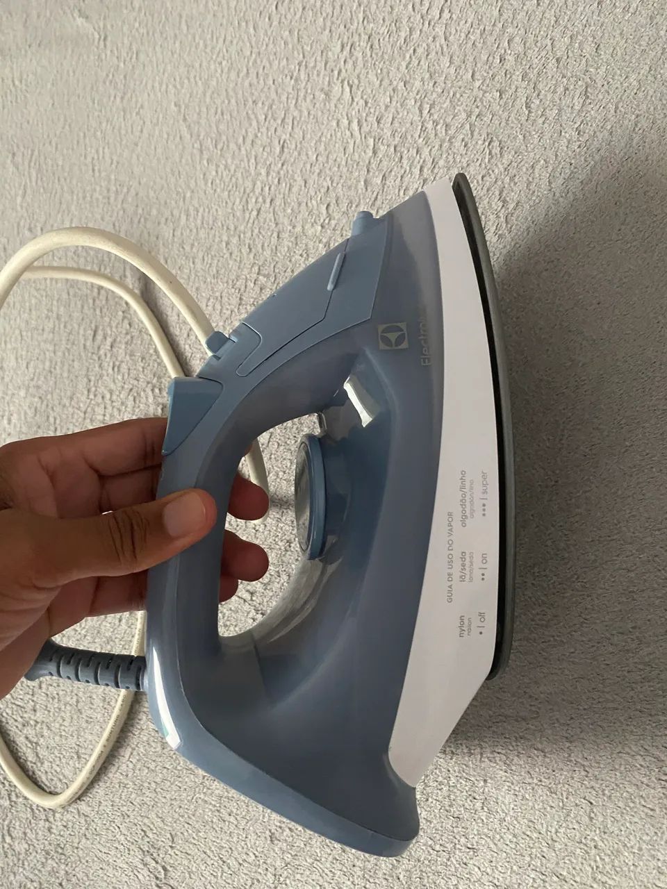 Ferro de passar roupa 