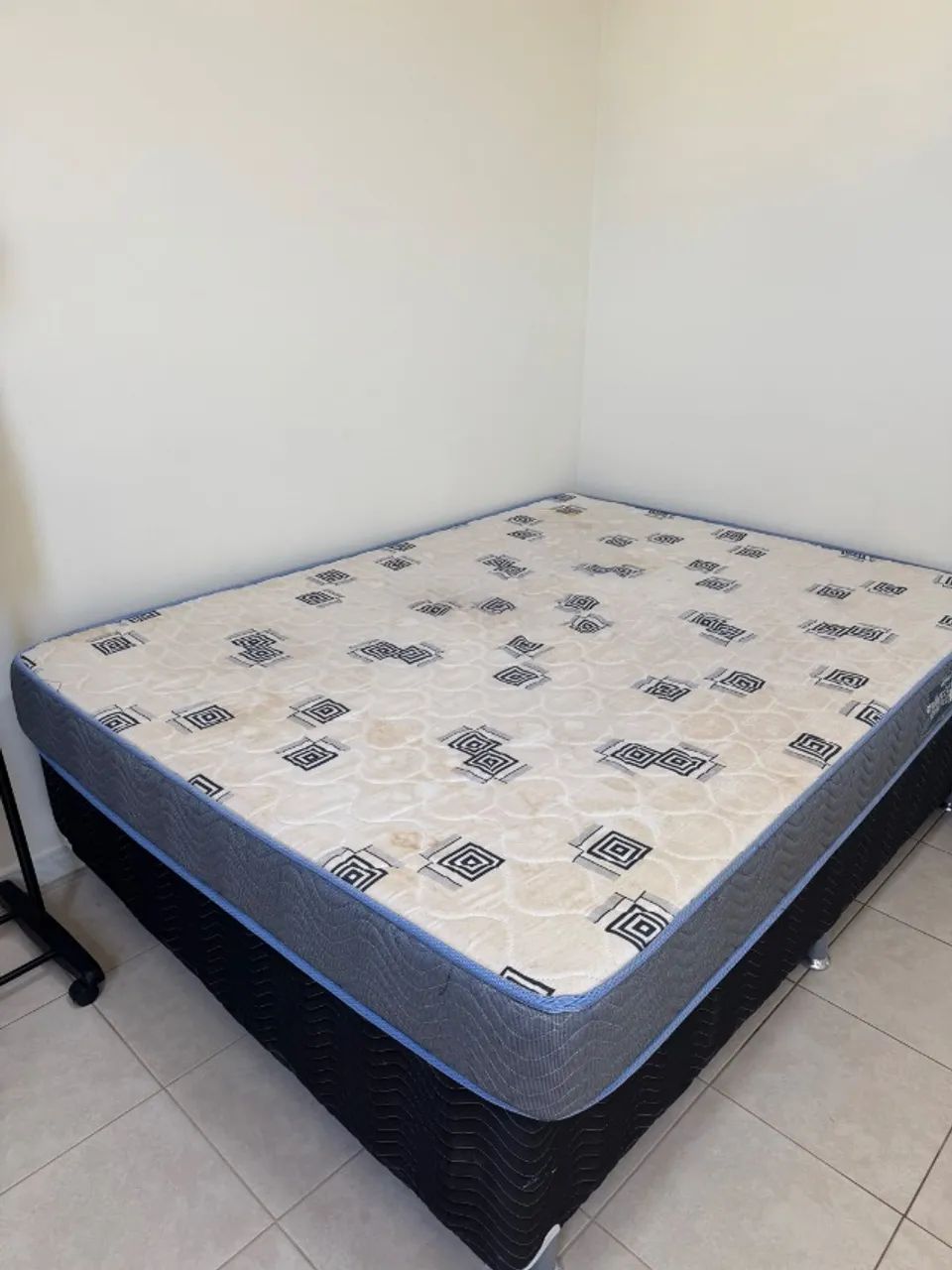 Cama box casal completa ( colchão 33D) - Foto 5