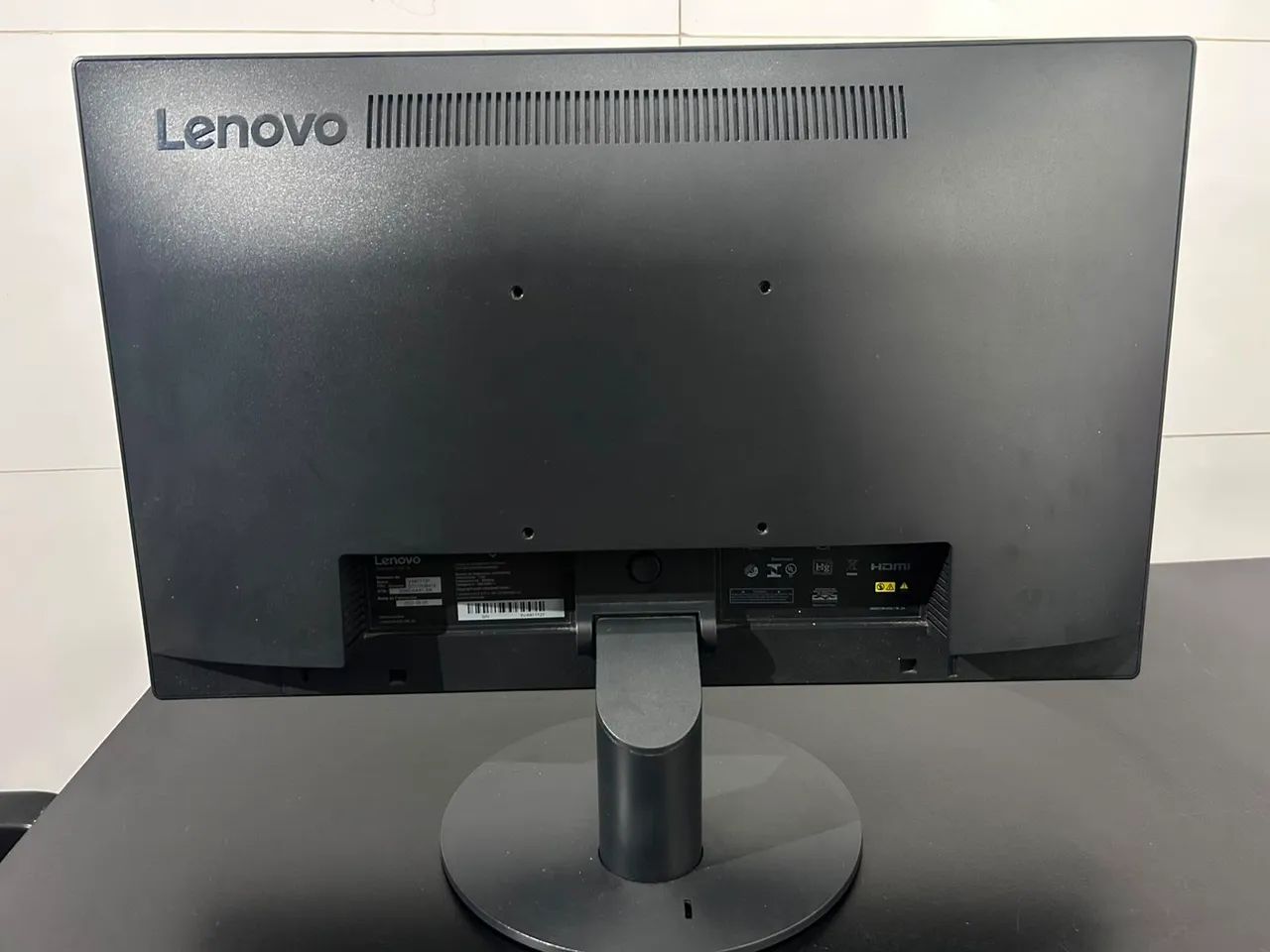 Monitor Lenovo E20-1B 19 5' - Foto 2