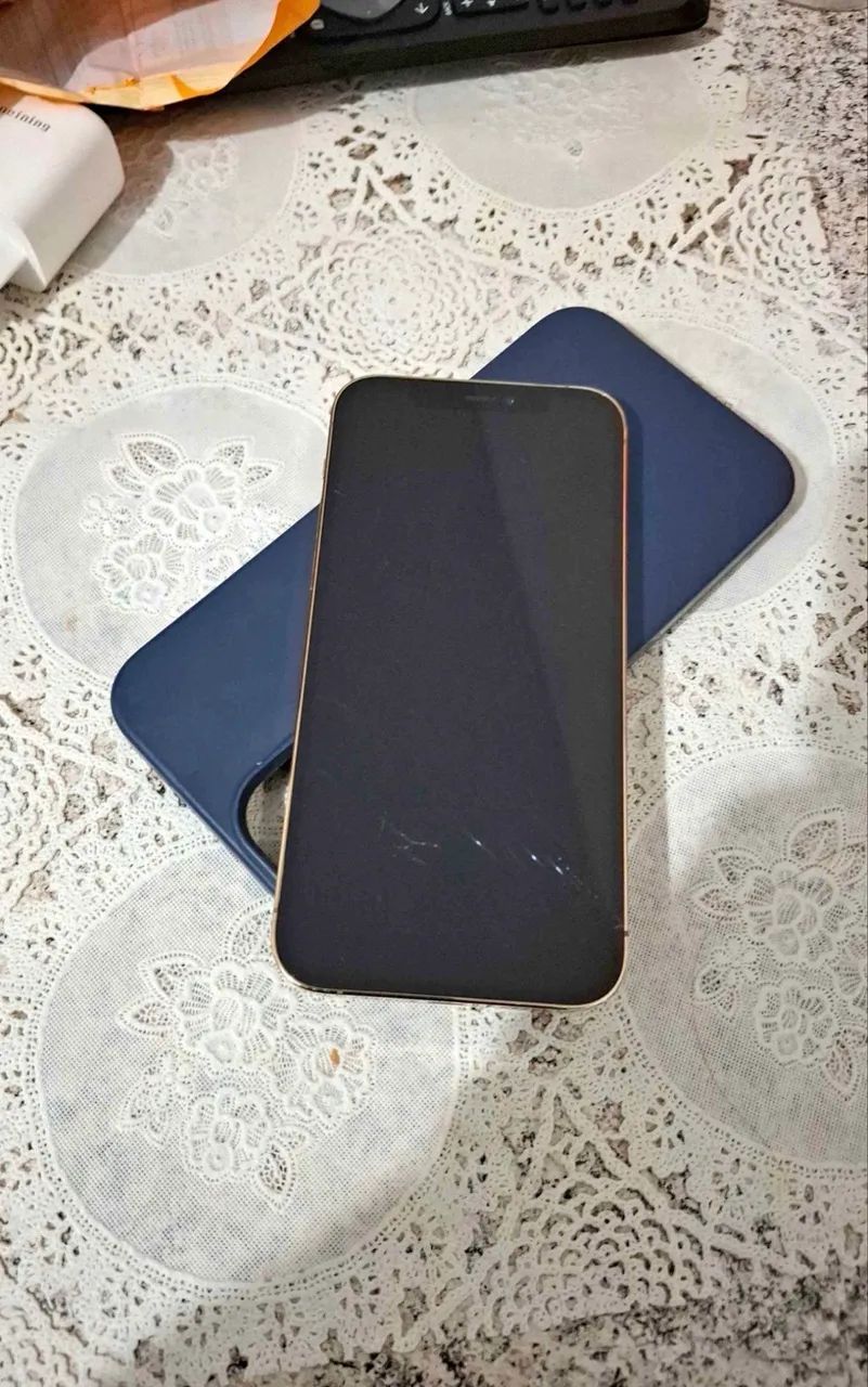 IPhone 12 Pro  - Foto 2