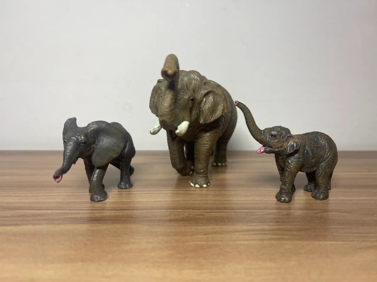 elefante de brinquedo 