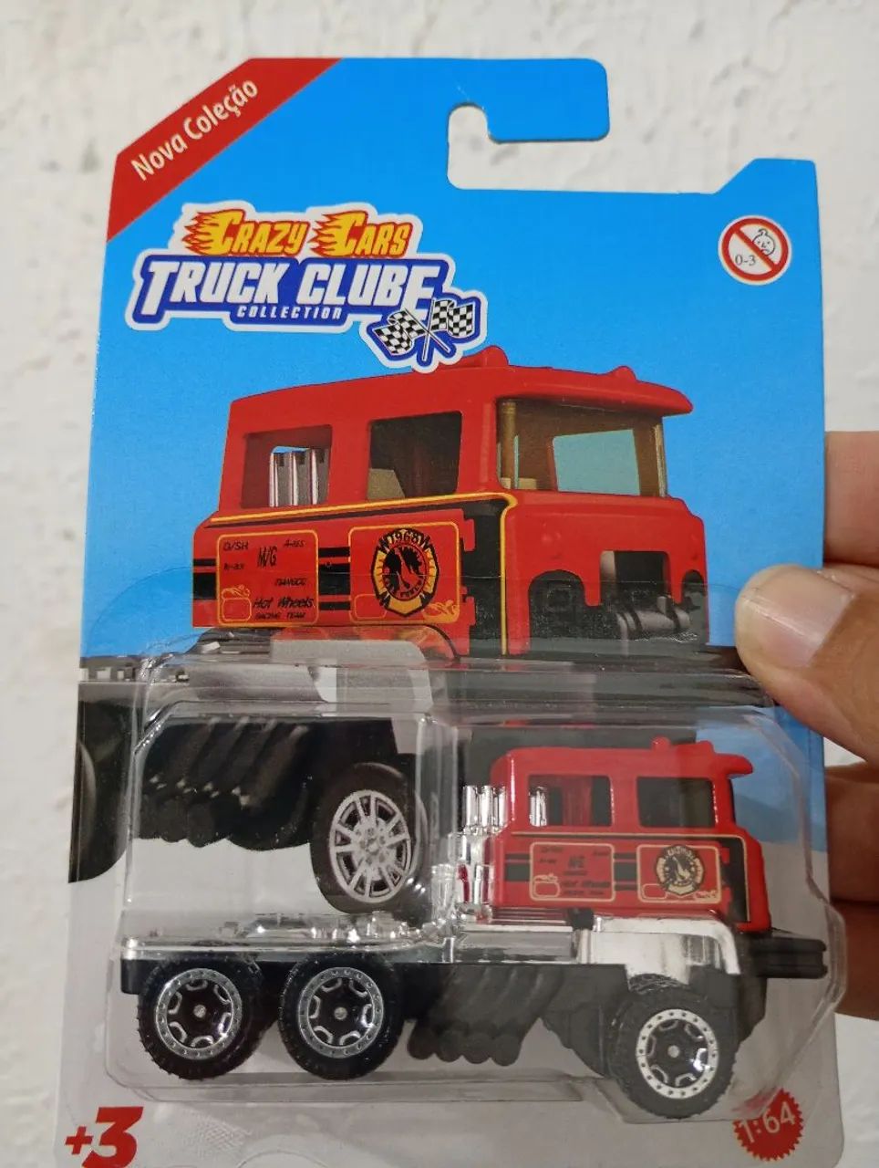 Optimus prime (parecido com Hotwheels) de metal importado 