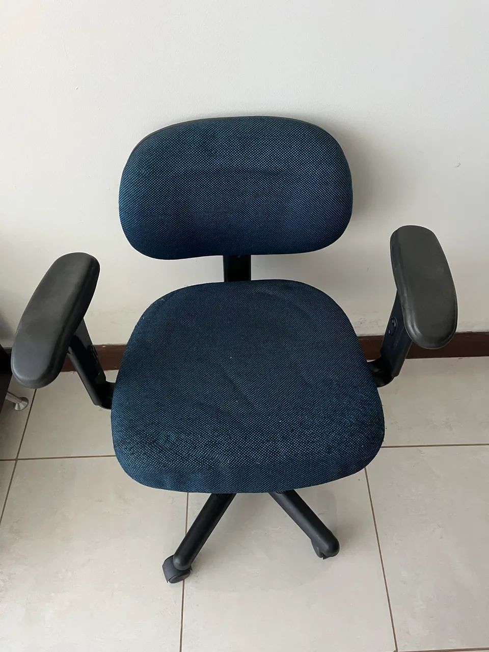Cadeira de Escritório  - Foto 5