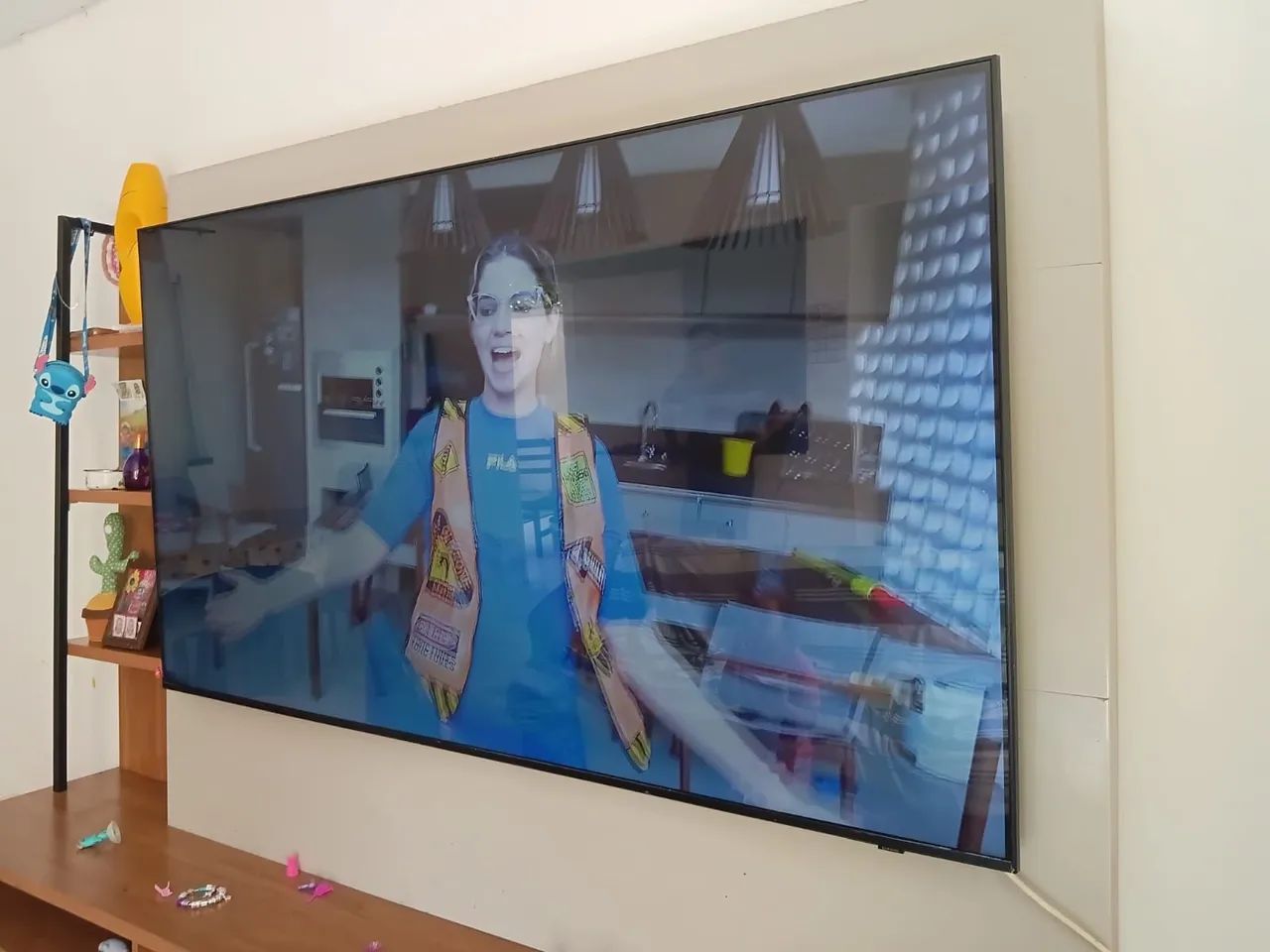 TV 65" Samsung crystal  - Foto 2