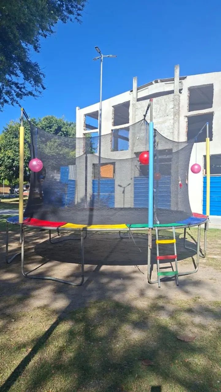 Cama elástica pula pula grande e pequeno  - Foto 2
