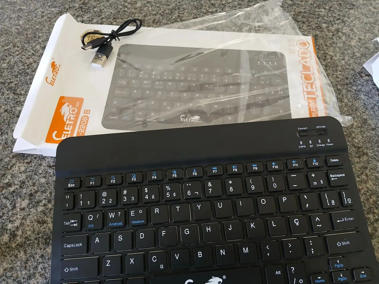 Teclado Bluetooth SEMI NOVO - Foto 2