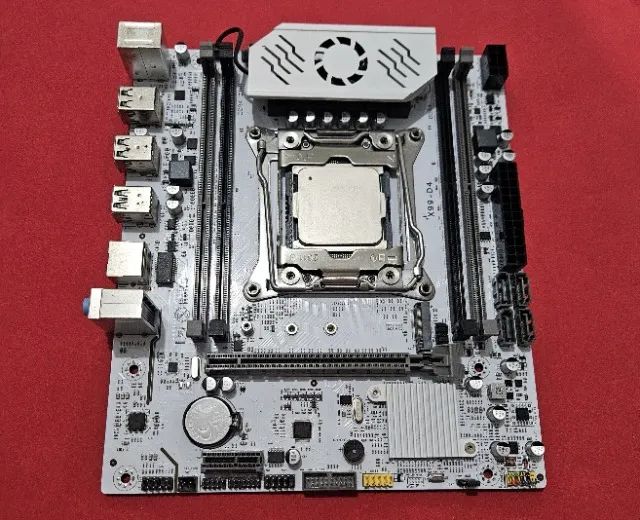 Placa mãe Qiyida X99-D4 LGA 2011-3 Com Processador Intel Xeon E5-2680V4