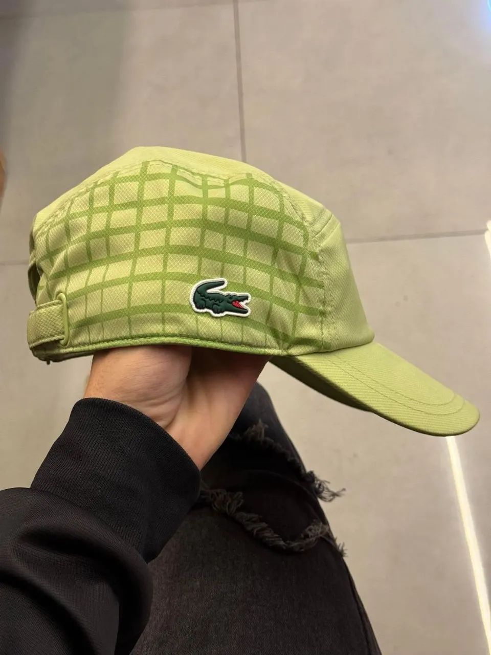BONÉ LACOSTE GRÁFICO ORIGINAL  - Foto 3