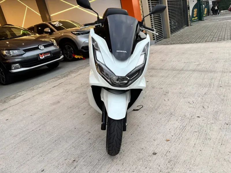 Honda PCX Gasolina Automático - Foto 2