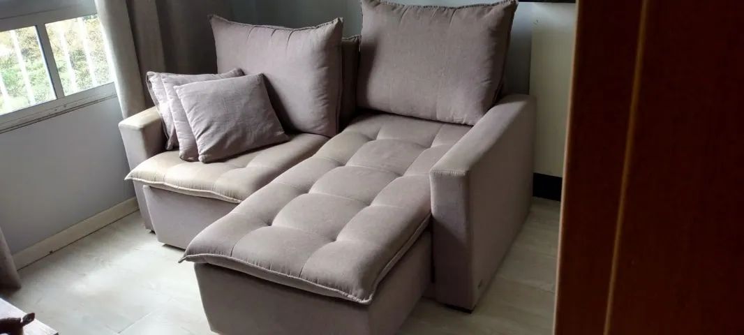 Sofá Retratil Semi Novo 2 lugares com dois anos de uso