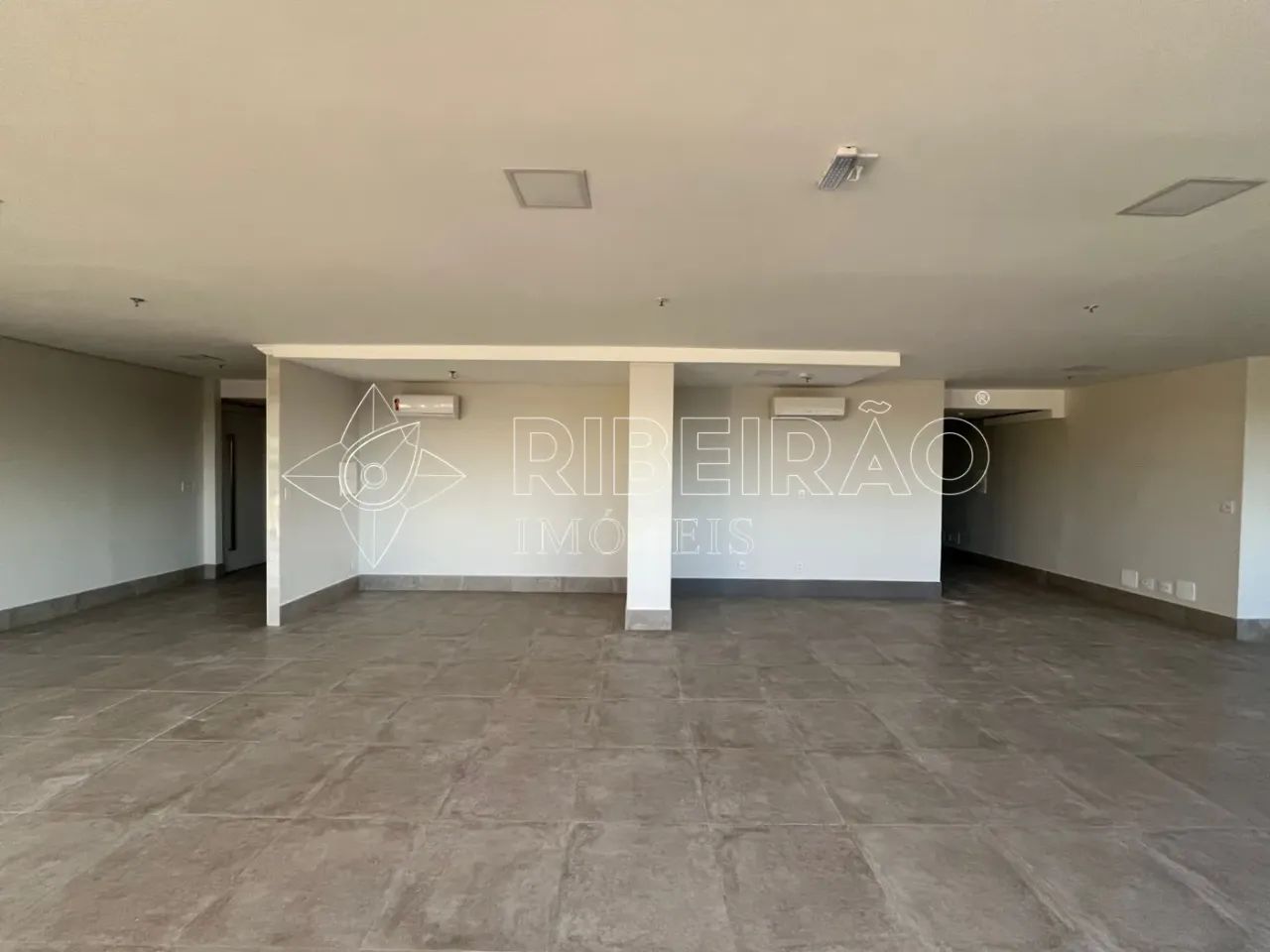Salão comercial de 300m² para venda e locação no edifício Trio Office - Foto 4