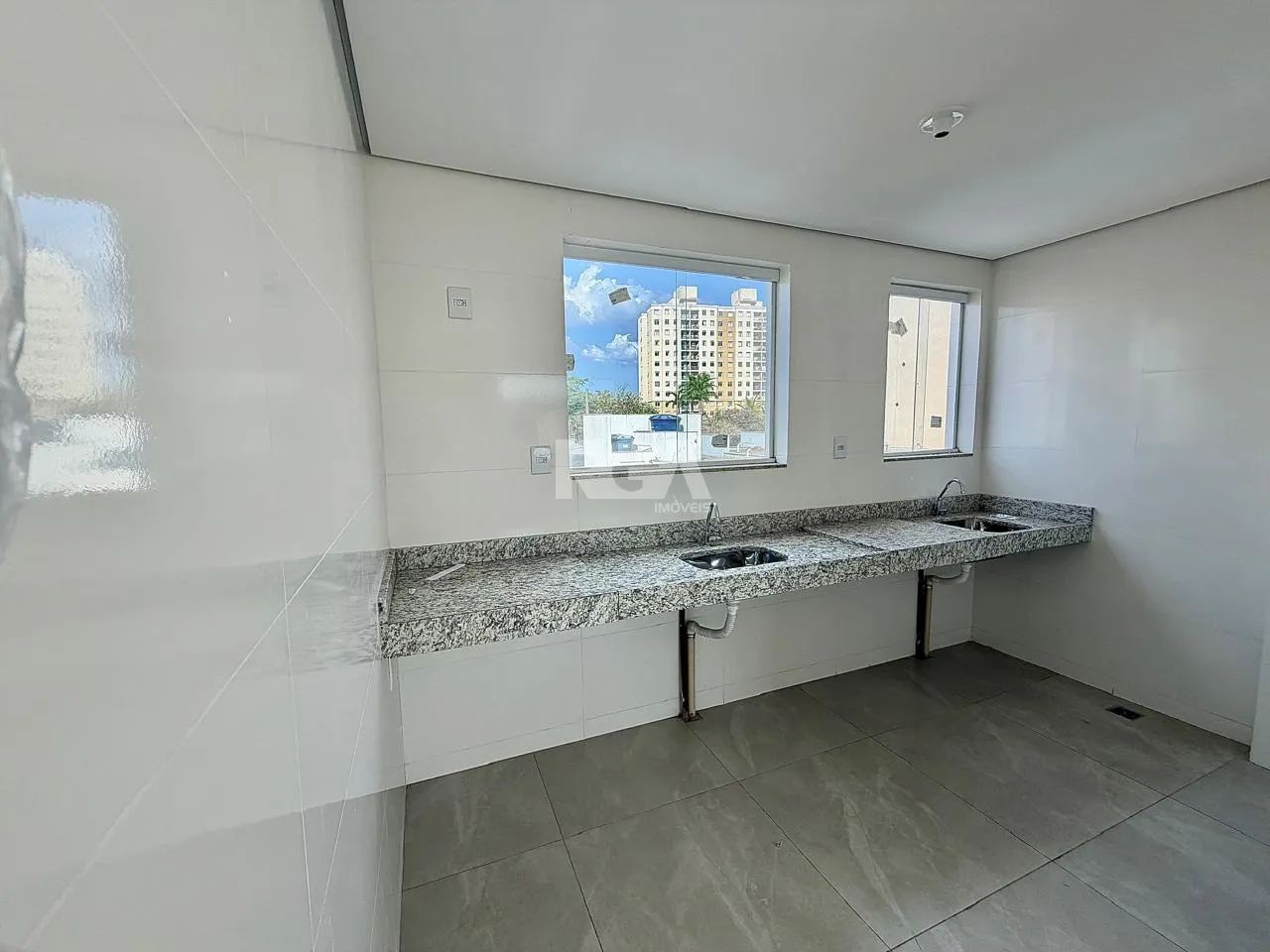 APARTAMENTO COM 2 QUARTOS E ELEVADOR  CANDELÁRIA - Foto 3
