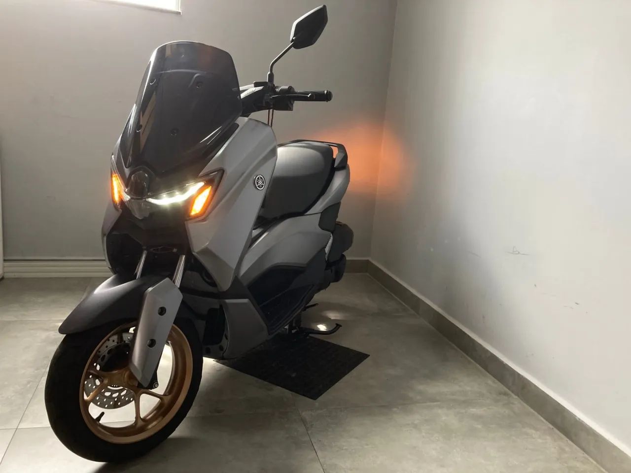 Yamaha Nmax Connected 160 abs 2025 - Foto 4