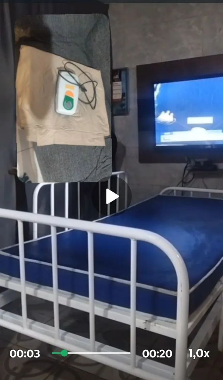 Cama Hospitalar com colchão e outro colchão Azul - Foto 2