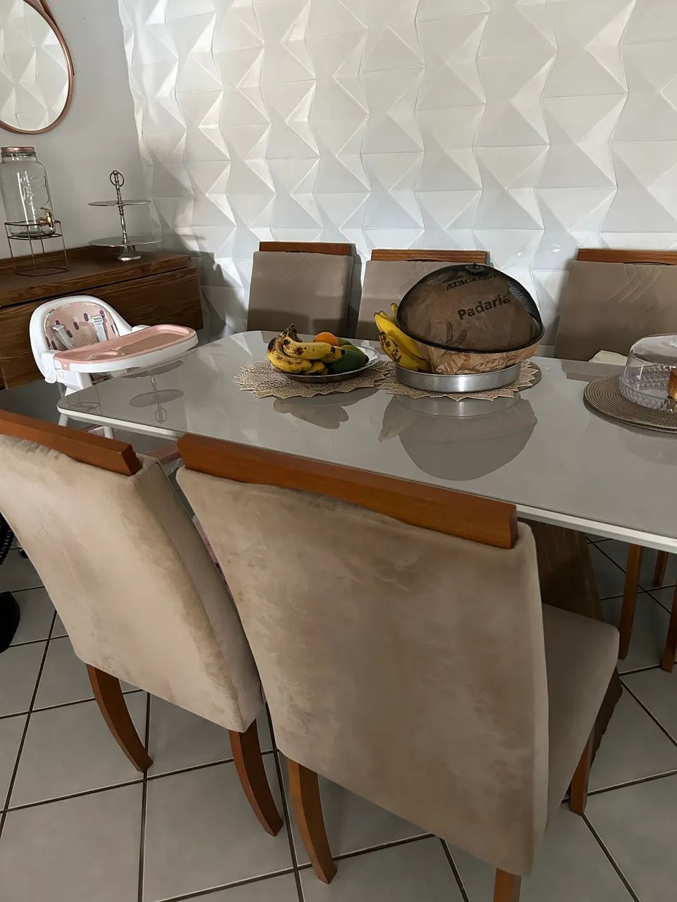 Conjunto de jantar mesa e cadeiras 