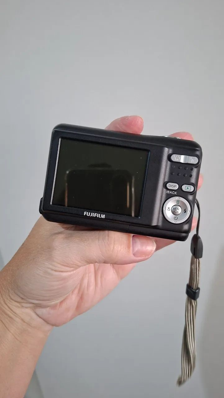 Câmera fujifilm  digital - Requer conserto - Foto 5