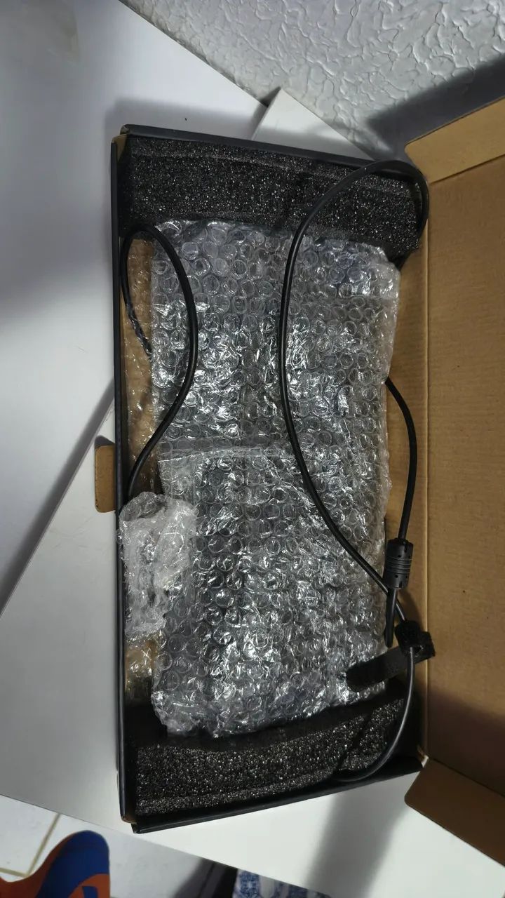 Teclado Dark Avenger preto RGB - Foto 3