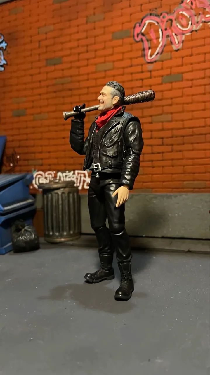 Custom figure  NEGAN The walking dead - mafex  - Foto 4