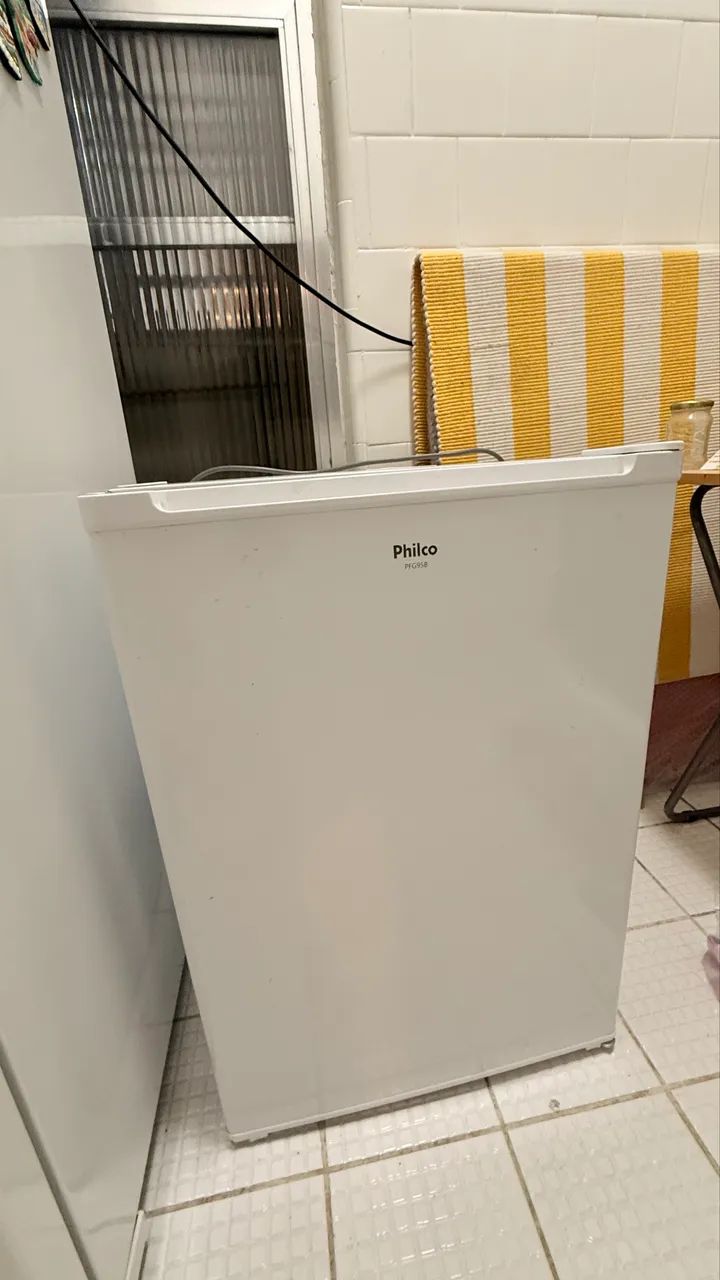 Frigobar Philco 76 litros - Foto 3