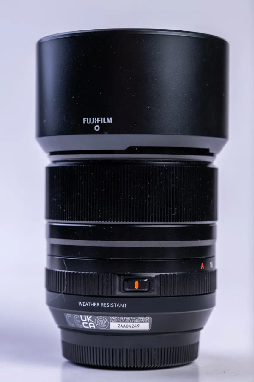 Lente Fujifilm XF33mm F1.4 R LM WR p/ FUJI  - Foto 3