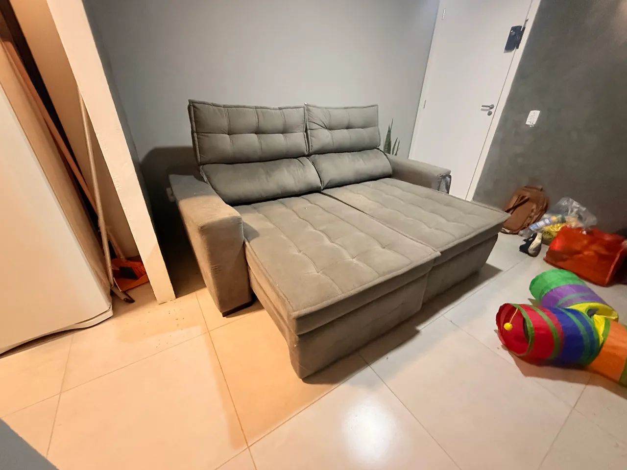 SOFÁ RETRÁTIL 2,05M - MOLAS ENSACADAS - R$ 750 - Foto 2