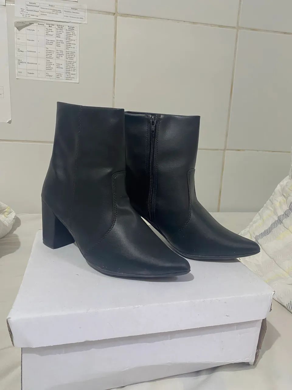 Bota cano curto preta 37 - Foto 4