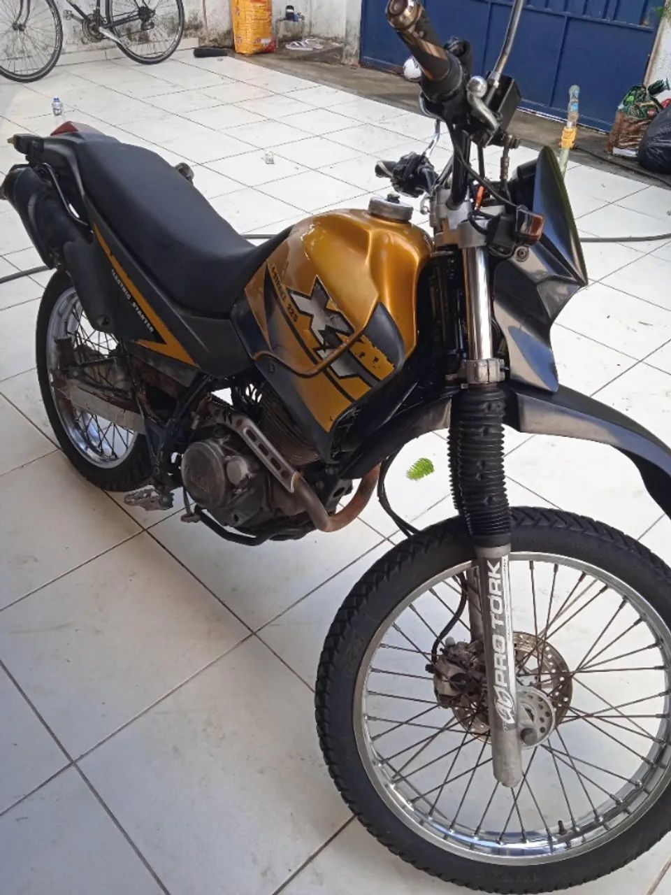 MOTO XT 225  - Foto 3