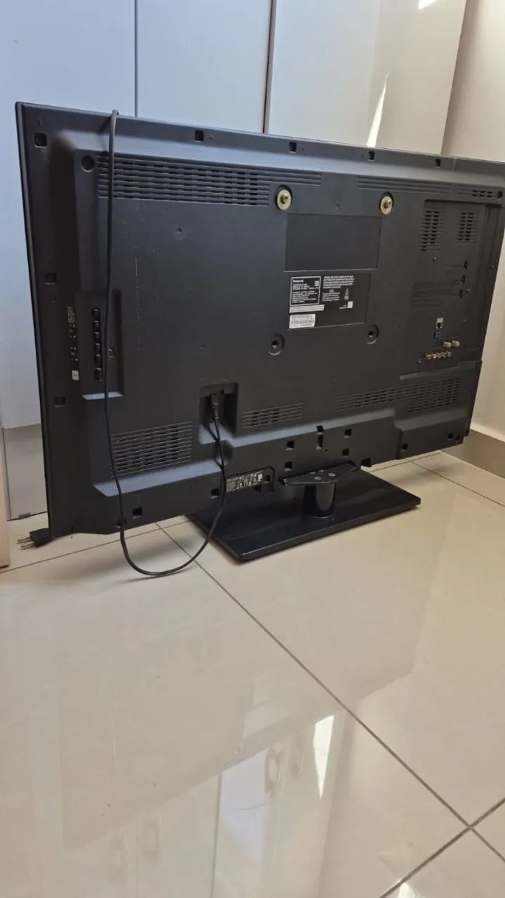  TV Panasonic 39" LED (Modelo TC-L39EL6B) - Funcionando Perfeitamente - Foto 3