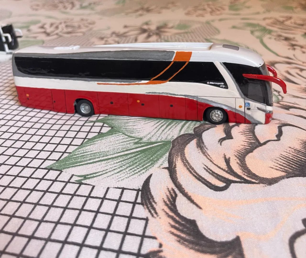 KIT MINIATURAS DE ÔNIBUS  - Foto 3