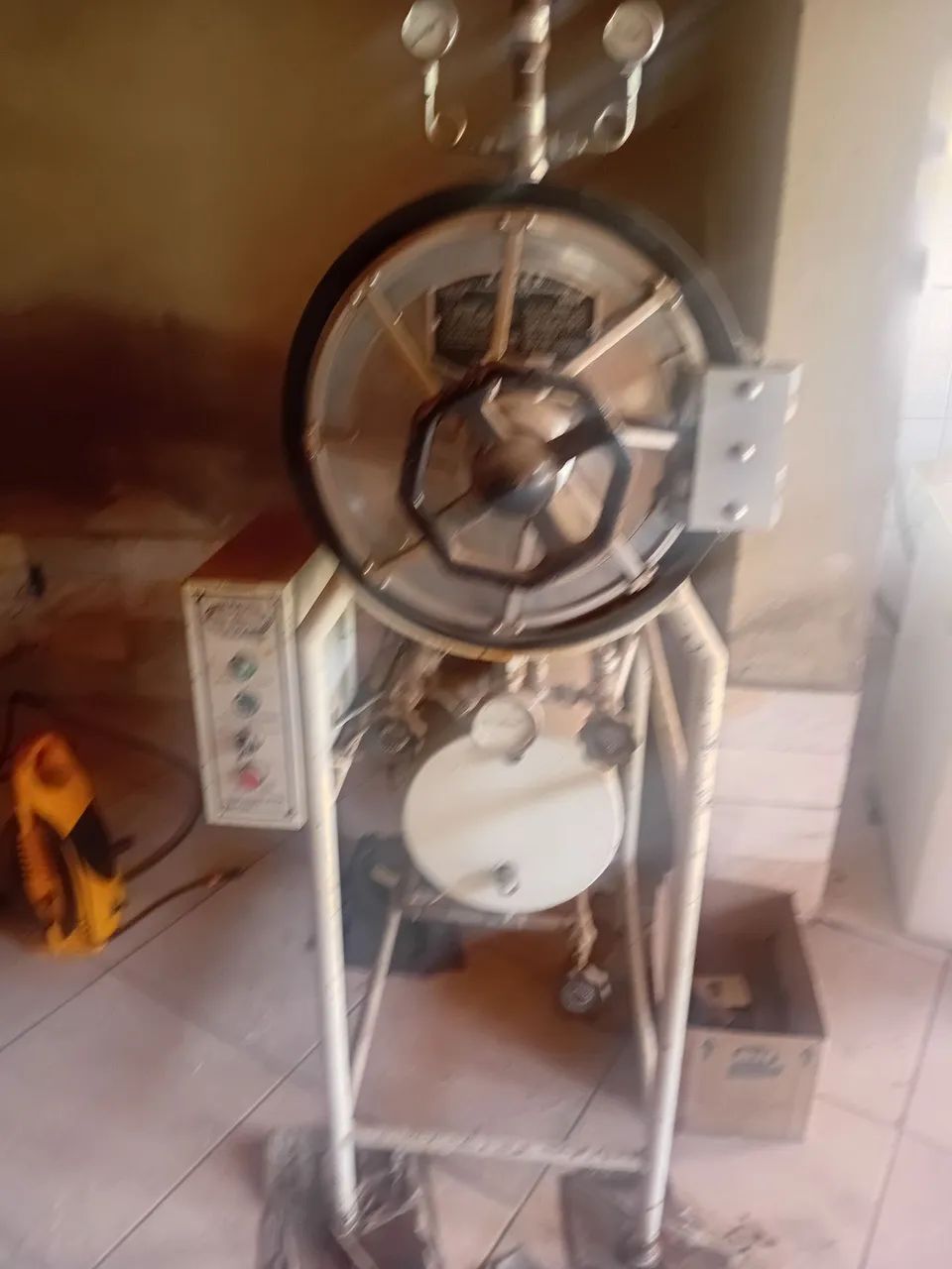 Autoclave Fabbe Primar 104 Lts 220V trifásico 