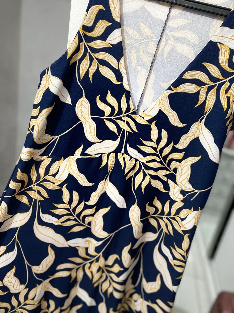 Vestido azul com flores 